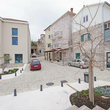 Zal * Betina (Sibenik-Knin)