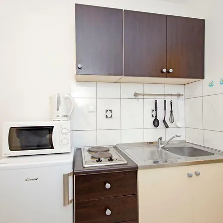 Zal Apartment